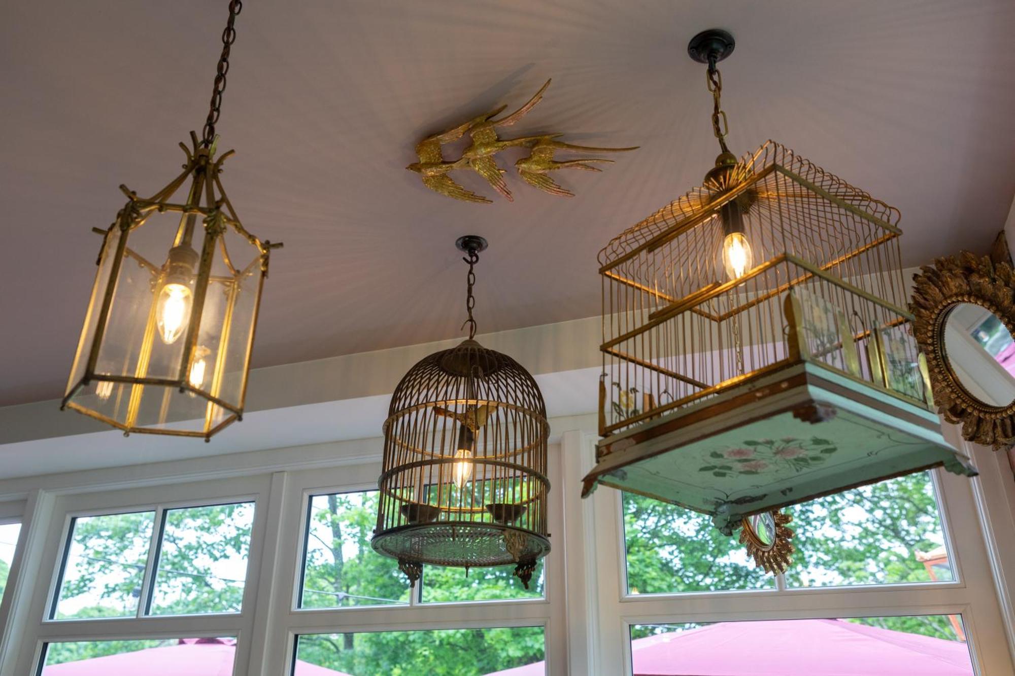 Bed and Breakfast Mount Edgcumbe Royal Tunbridge Wells Exterior foto Bird cages